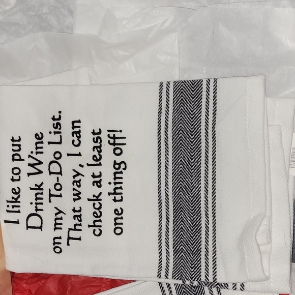 Wine Bundle 🍷🍷🍷 🌺🌻⚘🌸 - Picture 3 of 9